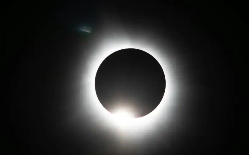 Vista de eclipse solar en España